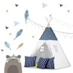 Namiot tipi dla dzieci z girlandą i światełkami - granatowe w chmurki 